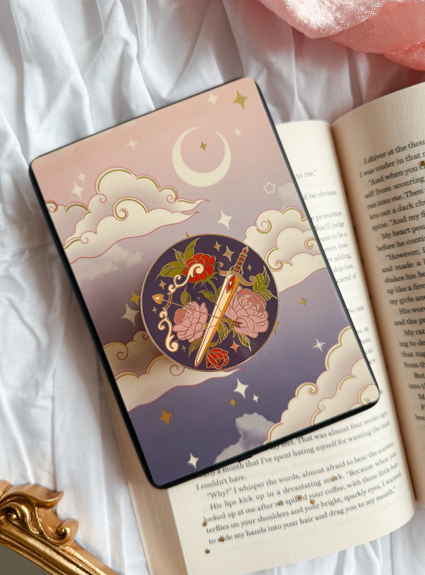 Enchanted Sword & Crossbow E-Reader Grip