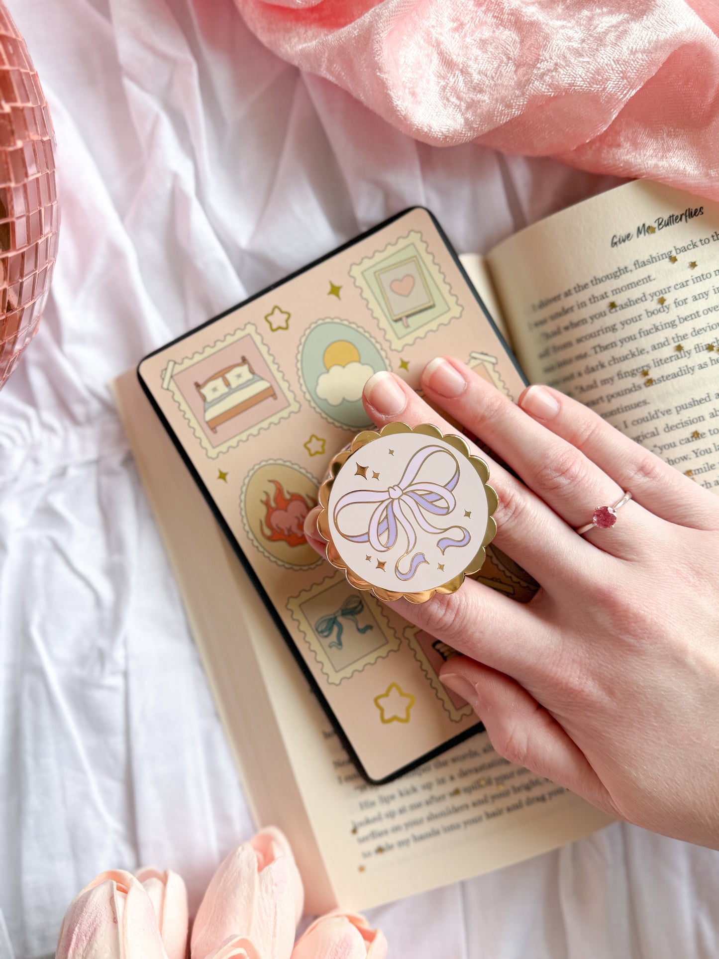 Pretty Bow E-Reader Grip