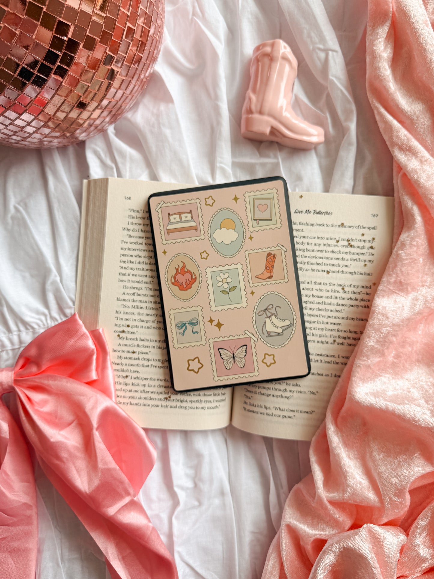 Romance Lovers Kindle Insert Sticker