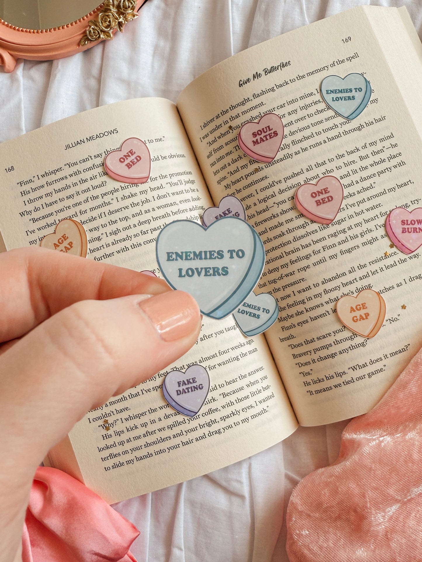 Book Trope Conversation Hearts | Kindle Sticker