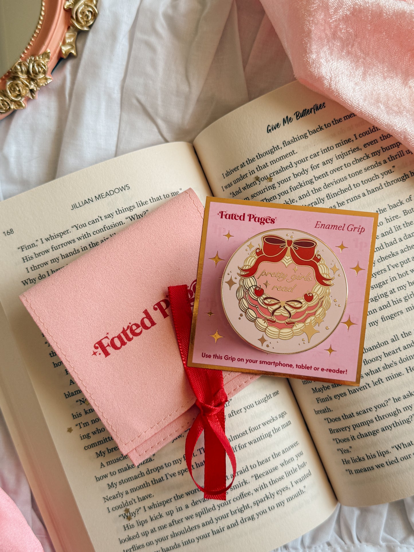Pretty Girls Read E-Reader Grip