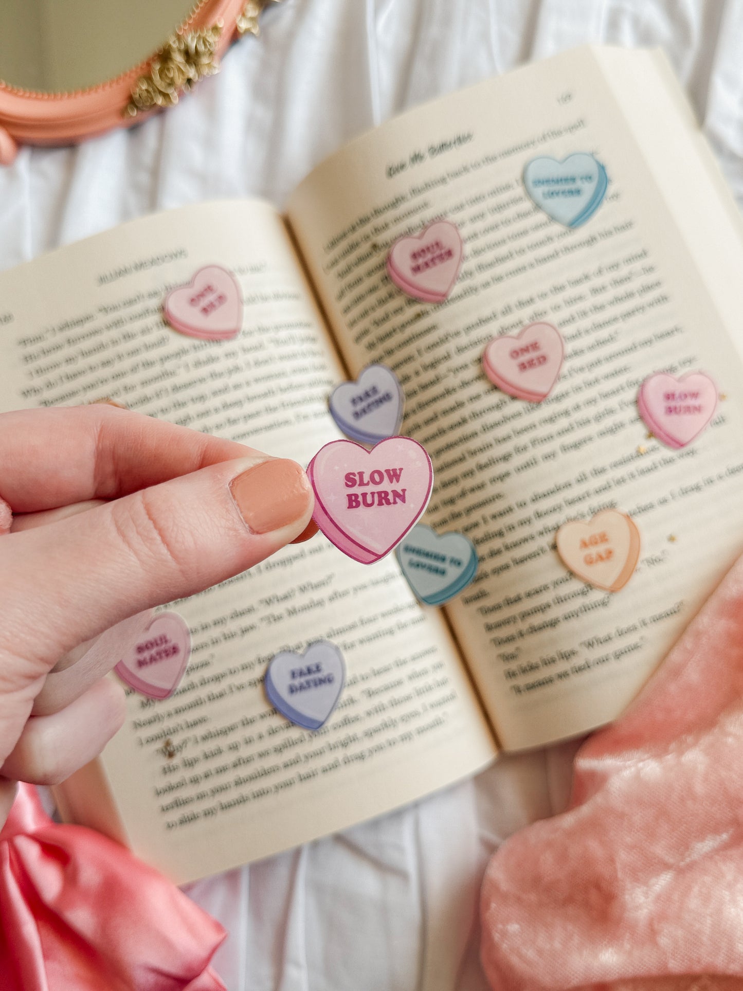Book Trope Conversation Hearts | Kindle Sticker