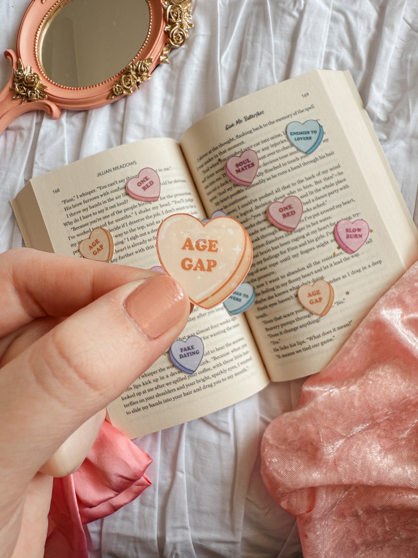 Book Trope Conversation Hearts | Kindle Sticker